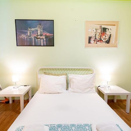 Ampelokipi Metro St. 2 Bedrooms 6 Pers. Apartment Афіни Екстер'єр фото
